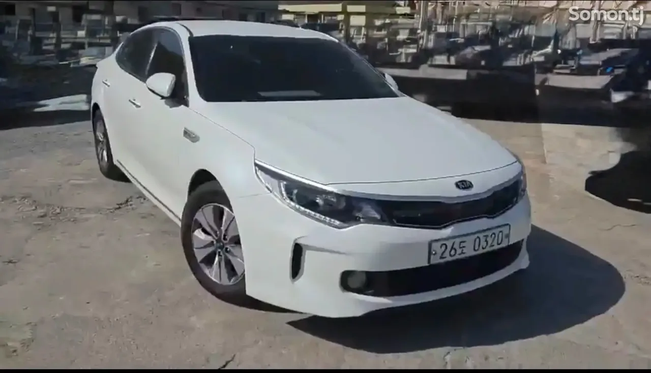 Kia K5 2016 · 2.0 AT