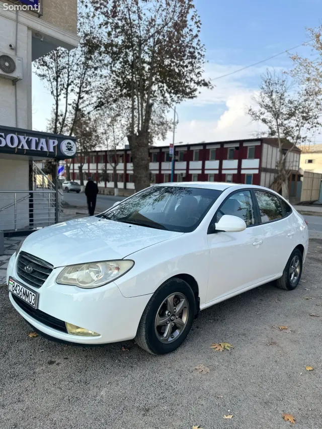 Hyundai Avante 2009 · 1.6 AT