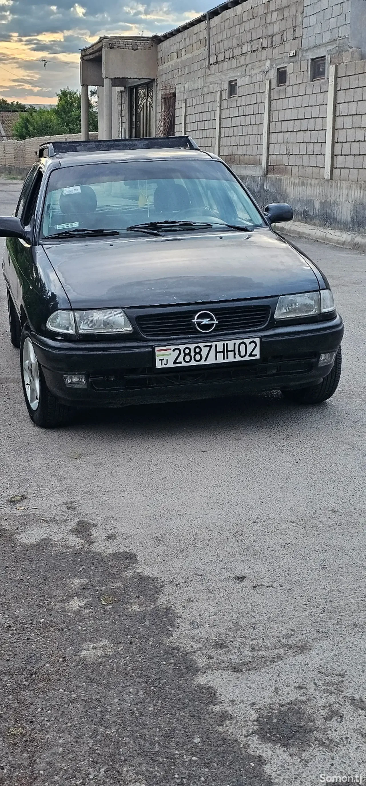 Opel Astra F 1993 · 0.4 MT