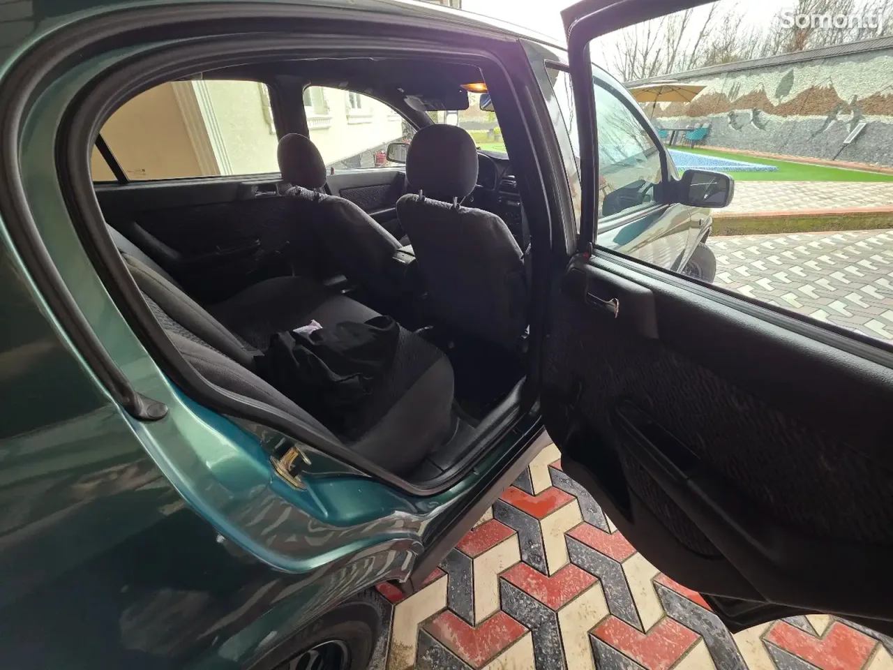 Opel Astra G 2001 · 1.6 MT