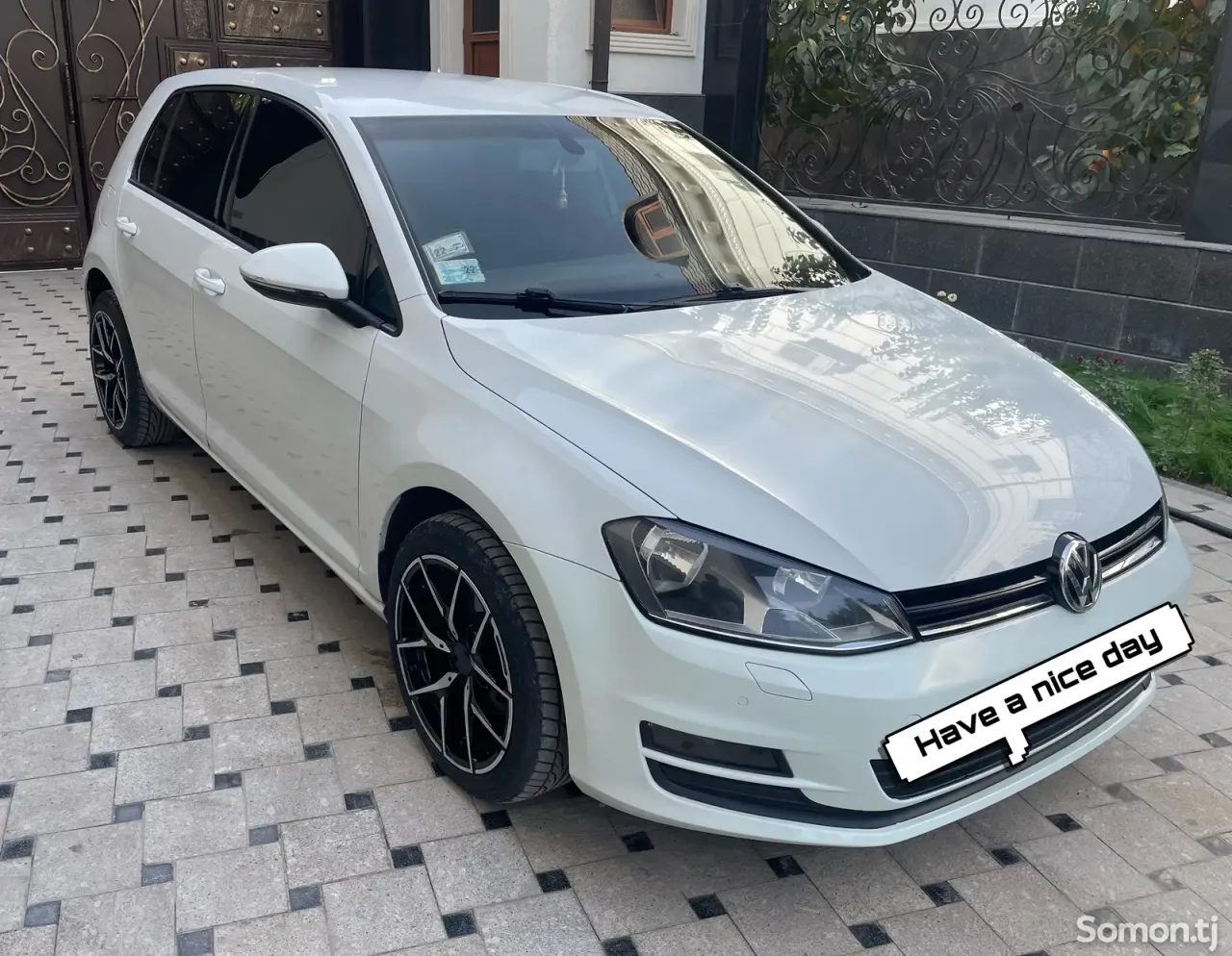 Volkswagen Golf 2014 · 1.2 MT