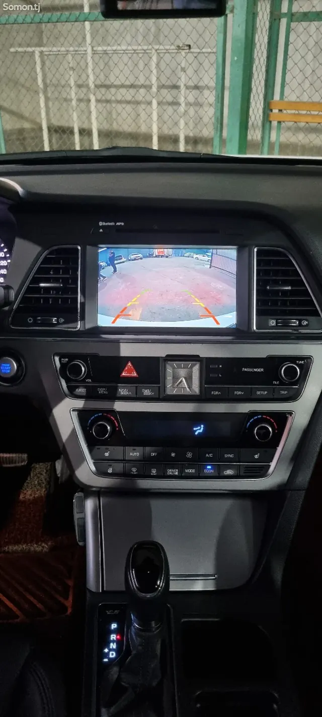 Hyundai Sonata 2015 · 2.0 AT