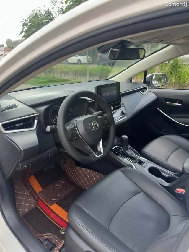 Toyota Corolla 2022 · 1.8 AT
