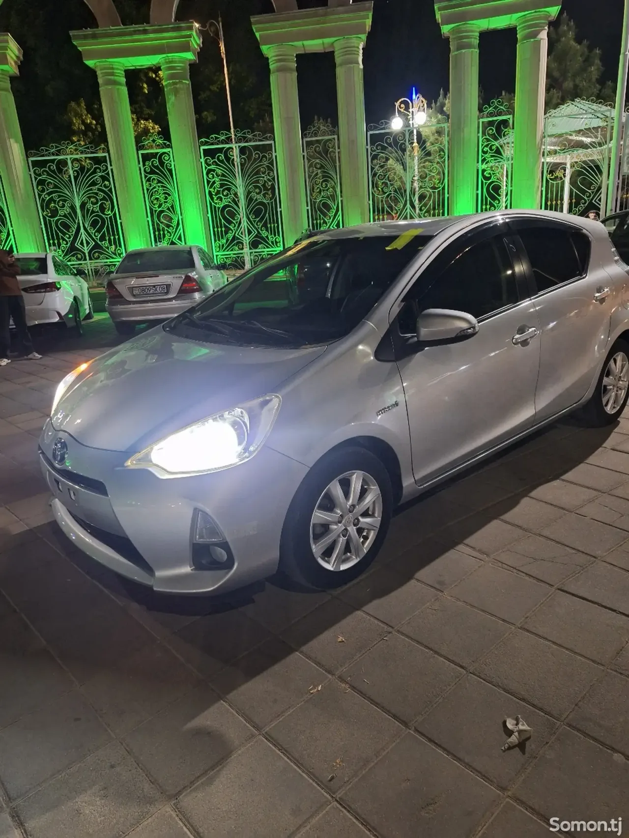 Toyota Aqua 2014 · 1.5 AT