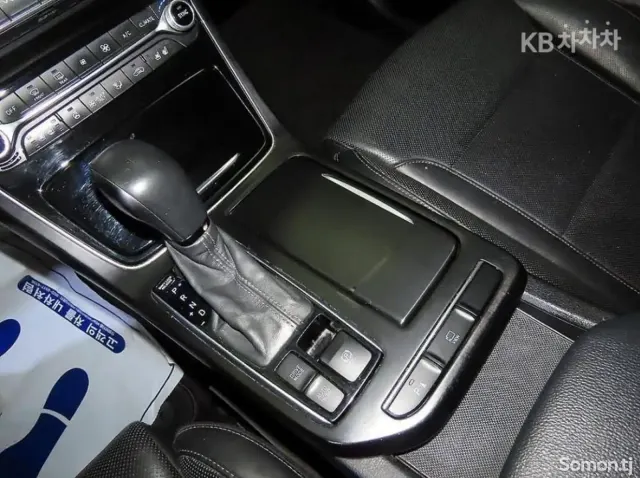 Hyundai Grandeur 2018 · 2.4 AT
