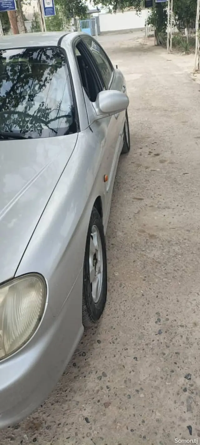 Hyundai Sonata 2000 · 2.0 AT