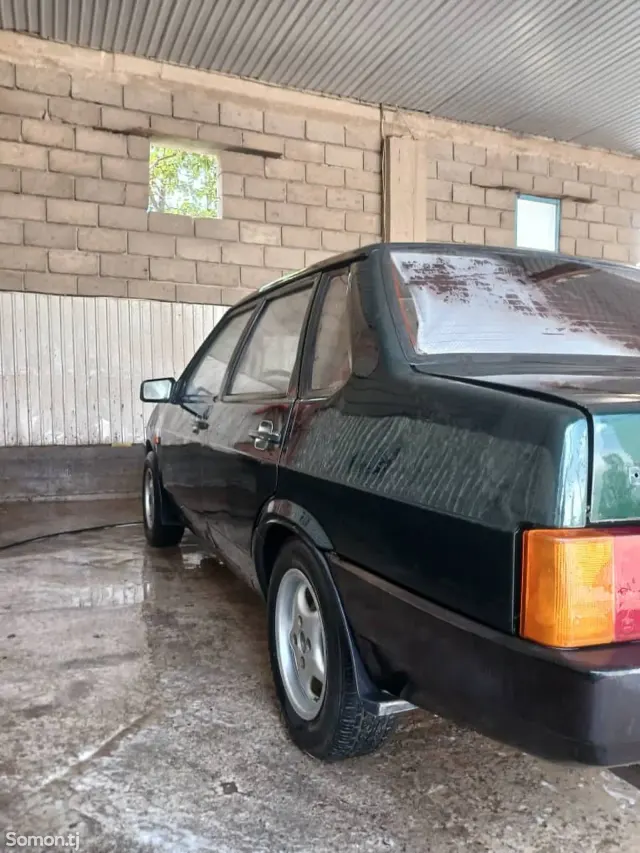 Lada (ВАЗ) 21099 2004 · 1.4 MT