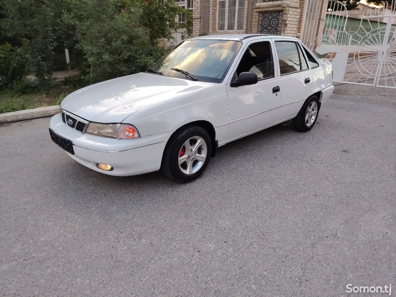 Daewoo Nexia 1996 · 1.5 MT