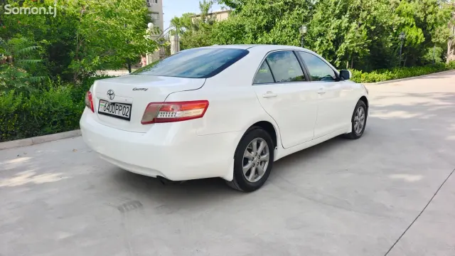 Toyota Camry 2011 · 2.5 AT