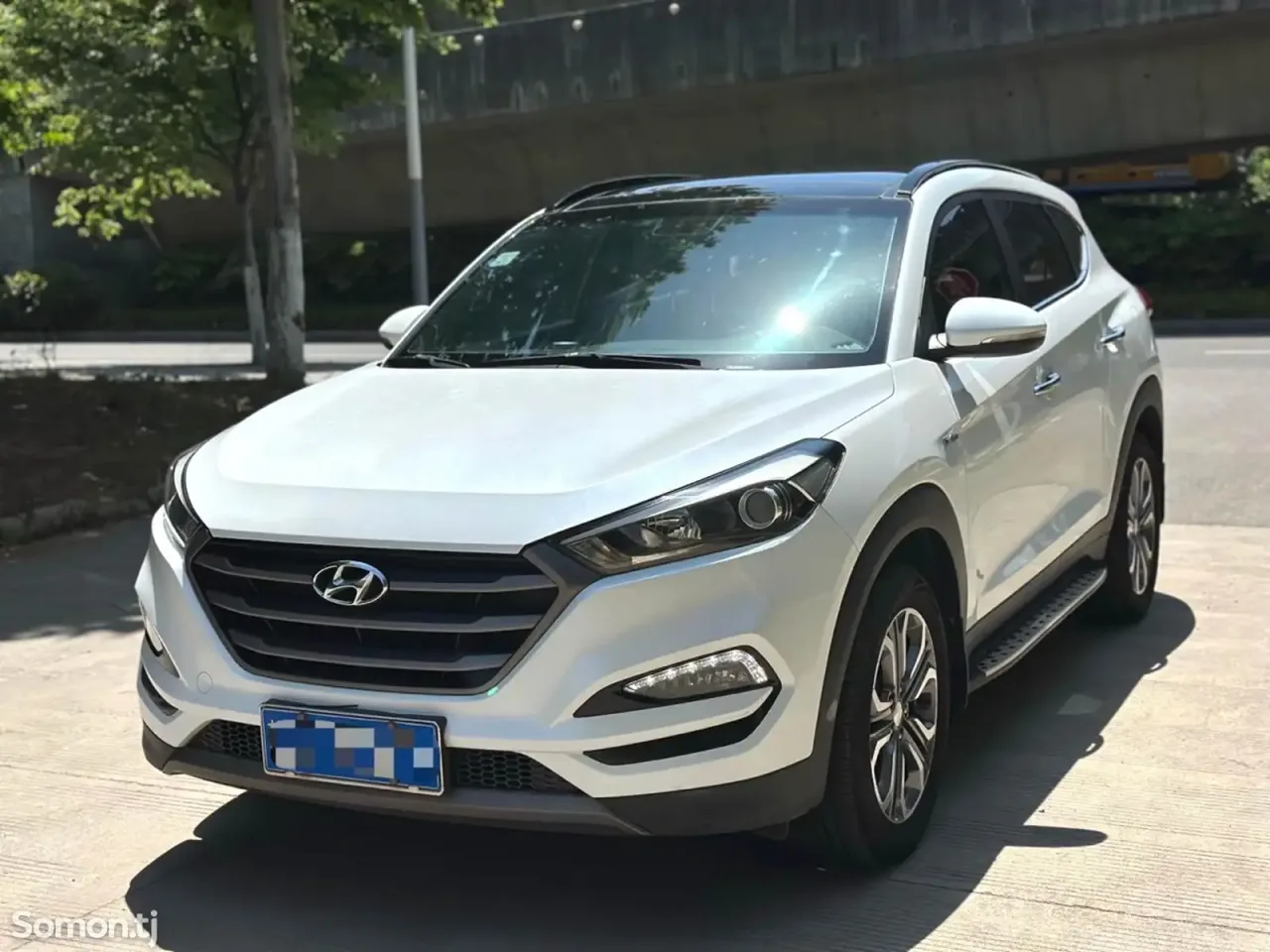Hyundai Tucson 2015 · 1.6 AT