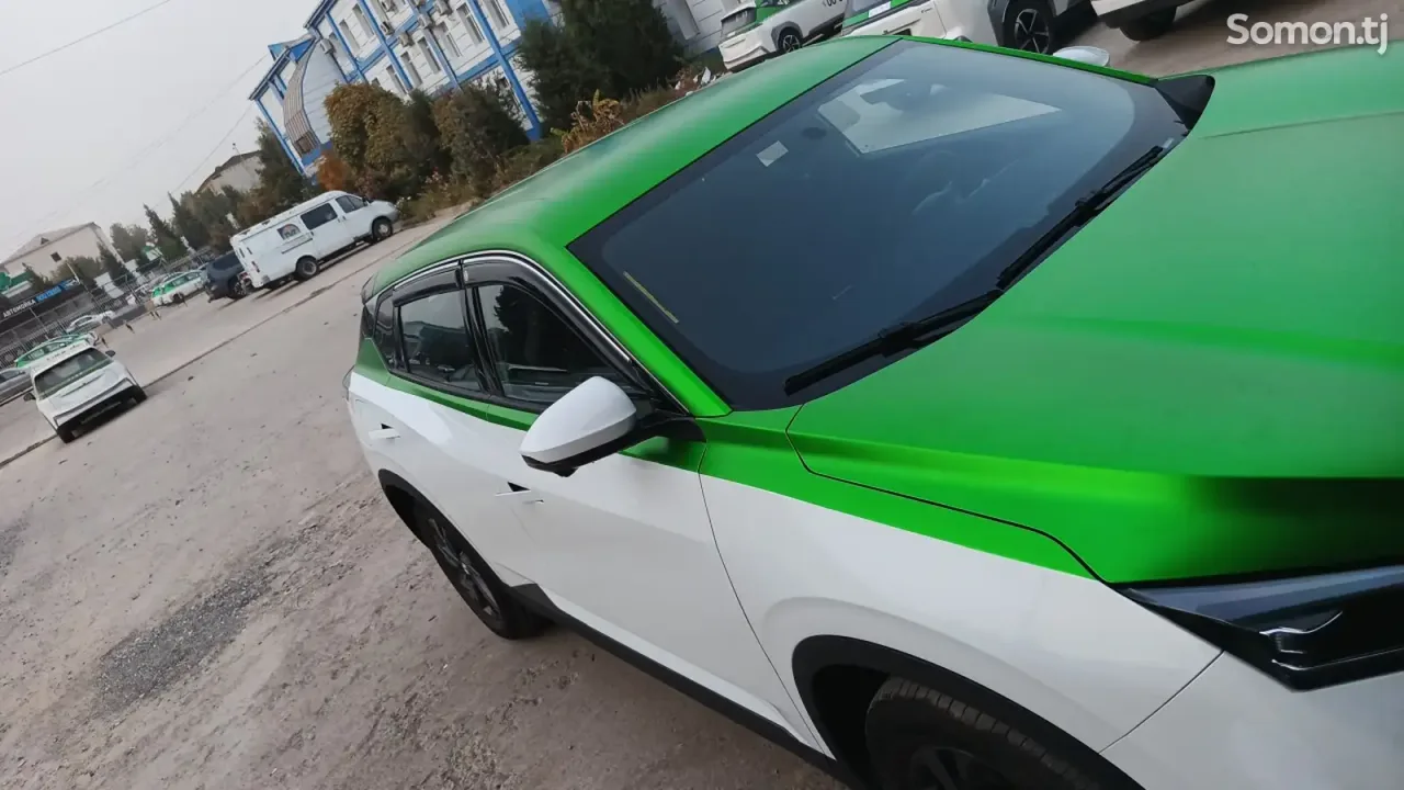 Dongfeng L7 2025 · AT