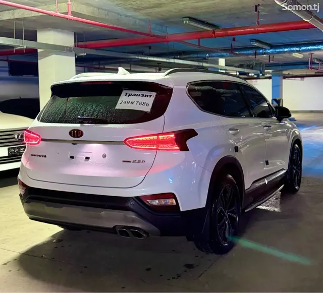 Hyundai Santa Fe 2019 · 2.2 AT