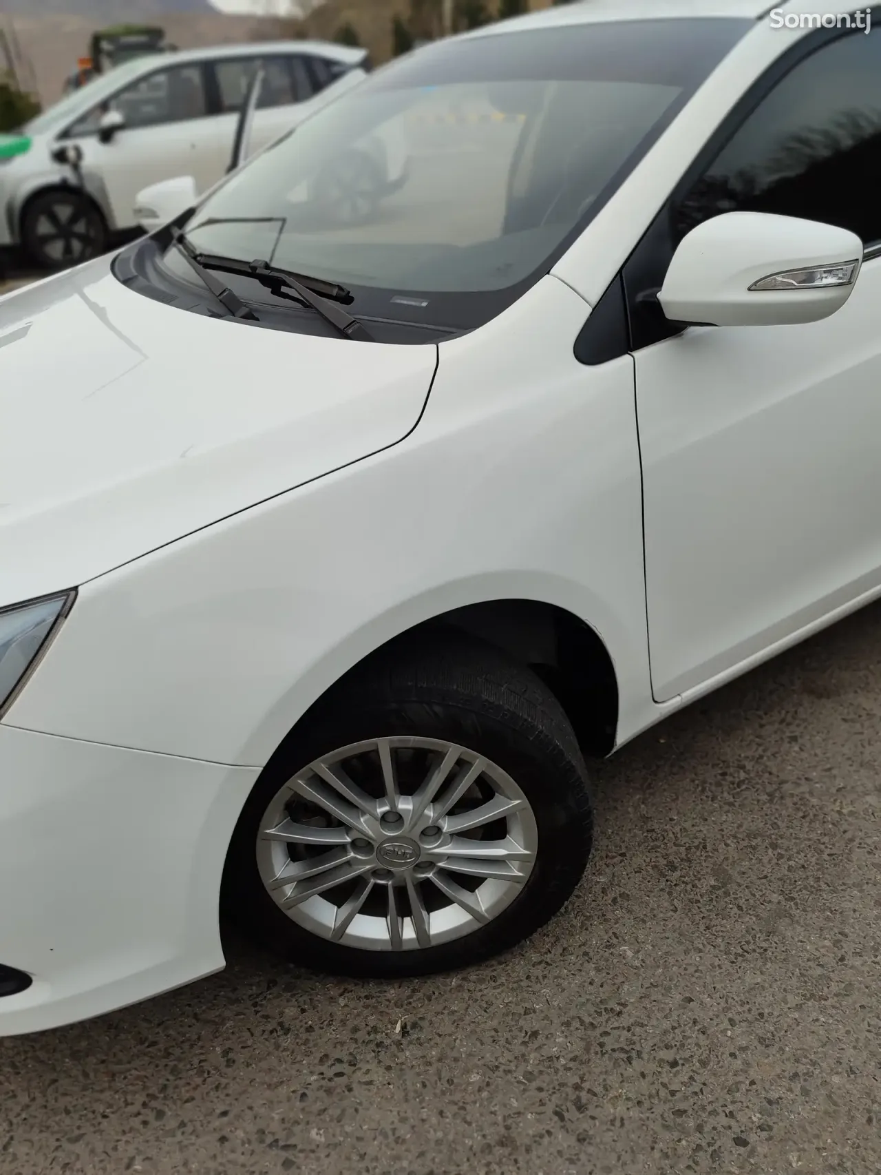 BYD E5 2019 · AT