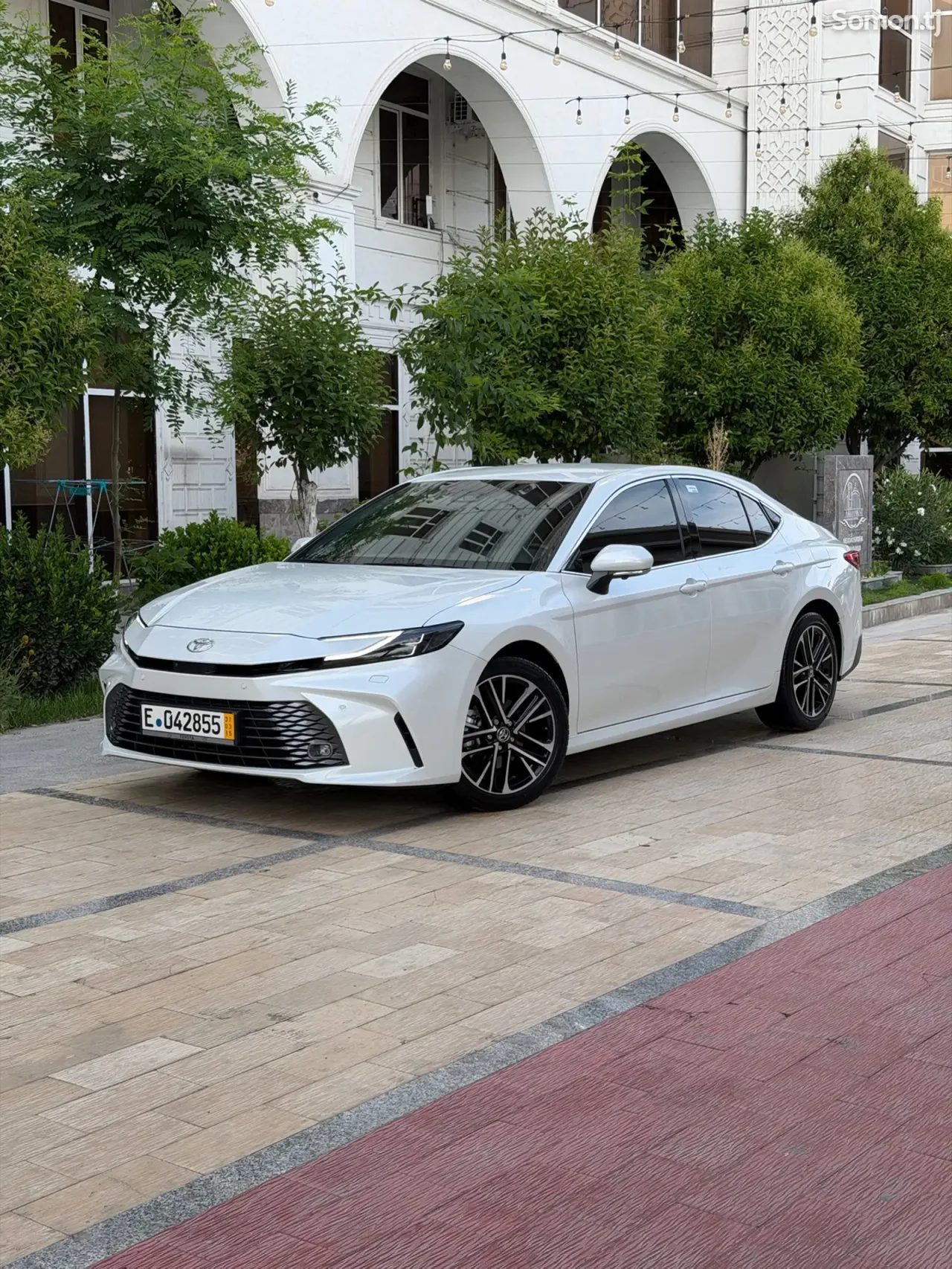Toyota Camry 2025 · 2.5 AT