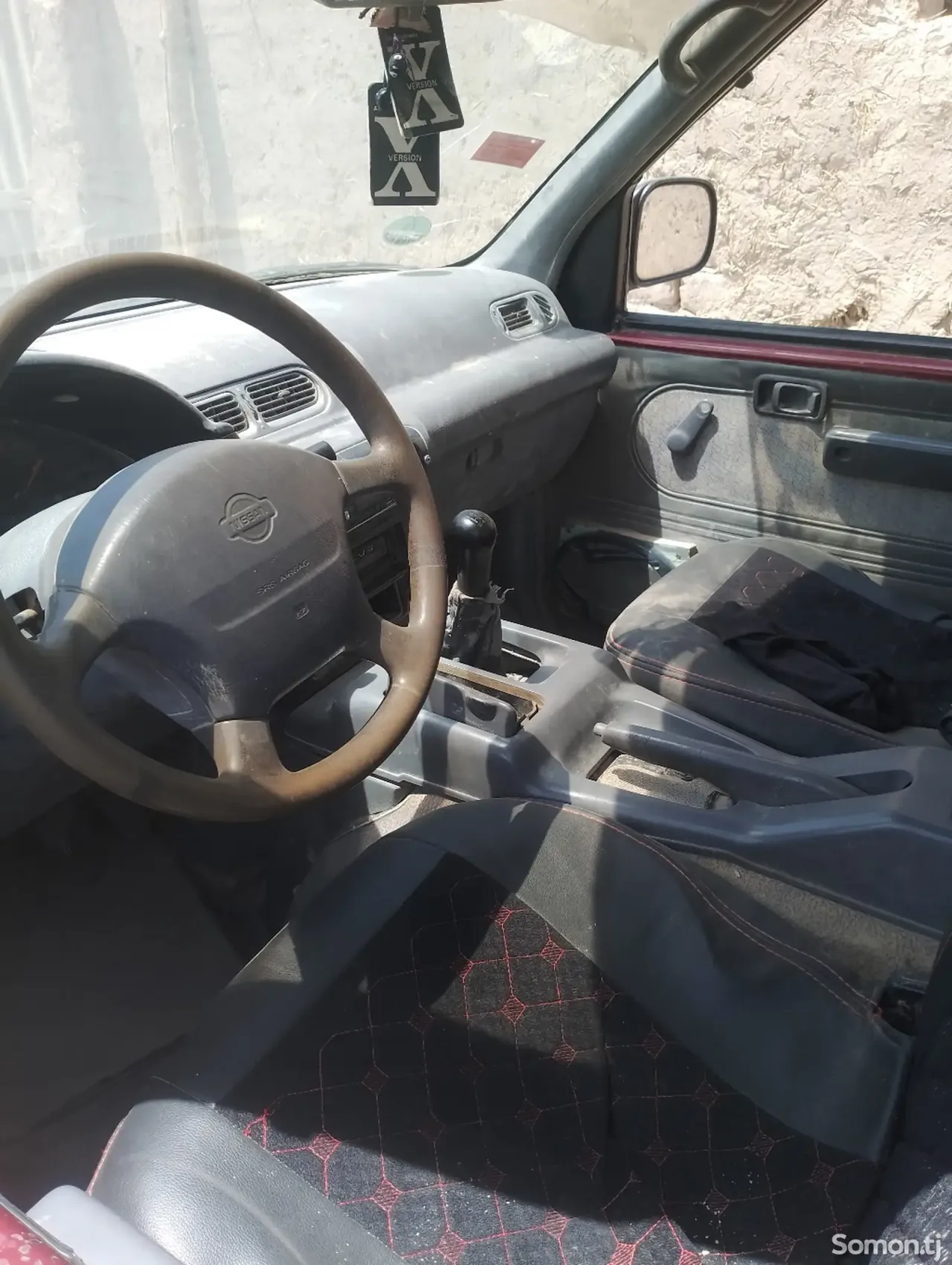 Nissan Serena 1997 · 0.8 MT