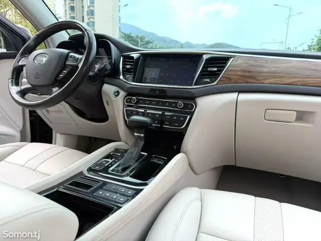 GAC Trumpchi GS8 2017 · 2.0 AT