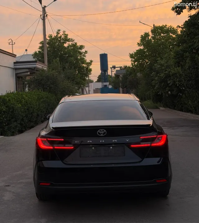 Toyota Camry 2026 · 2.5 AT