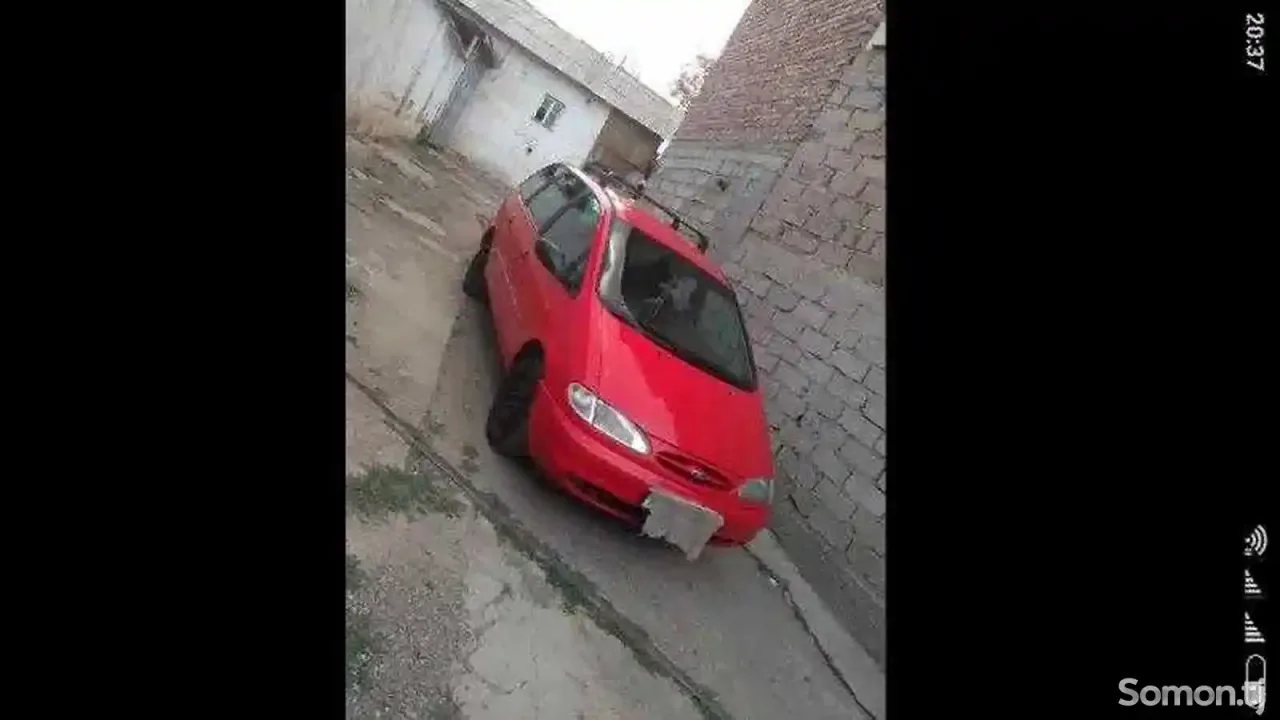 Ford Galaxy 1997 · 2.0 MT