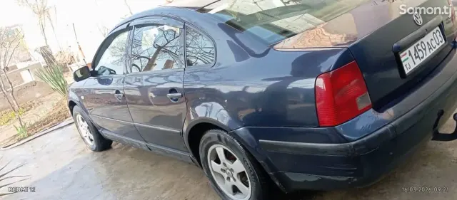 Volkswagen Passat 1998 · 1.6 MT