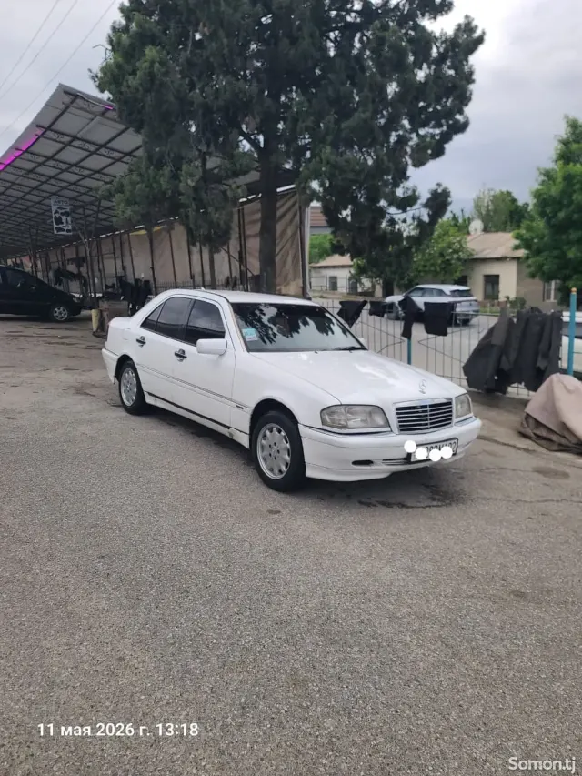 Mercedes-Benz C class 1994 · 1.8 MT