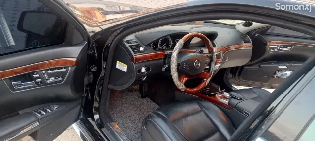 Mercedes-Benz S class 2009 · 5.0 AT