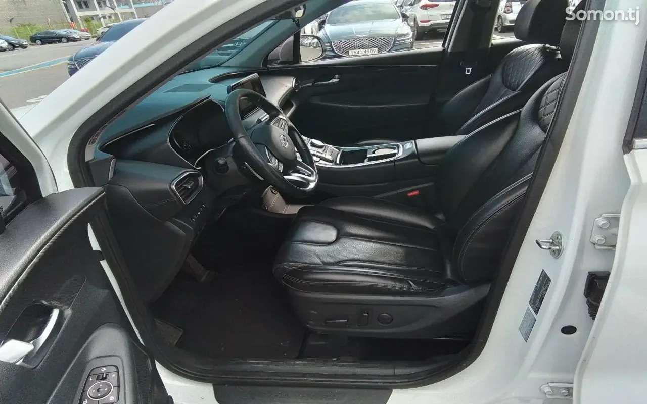 Hyundai Santa Fe 2021 · 2.2 AT