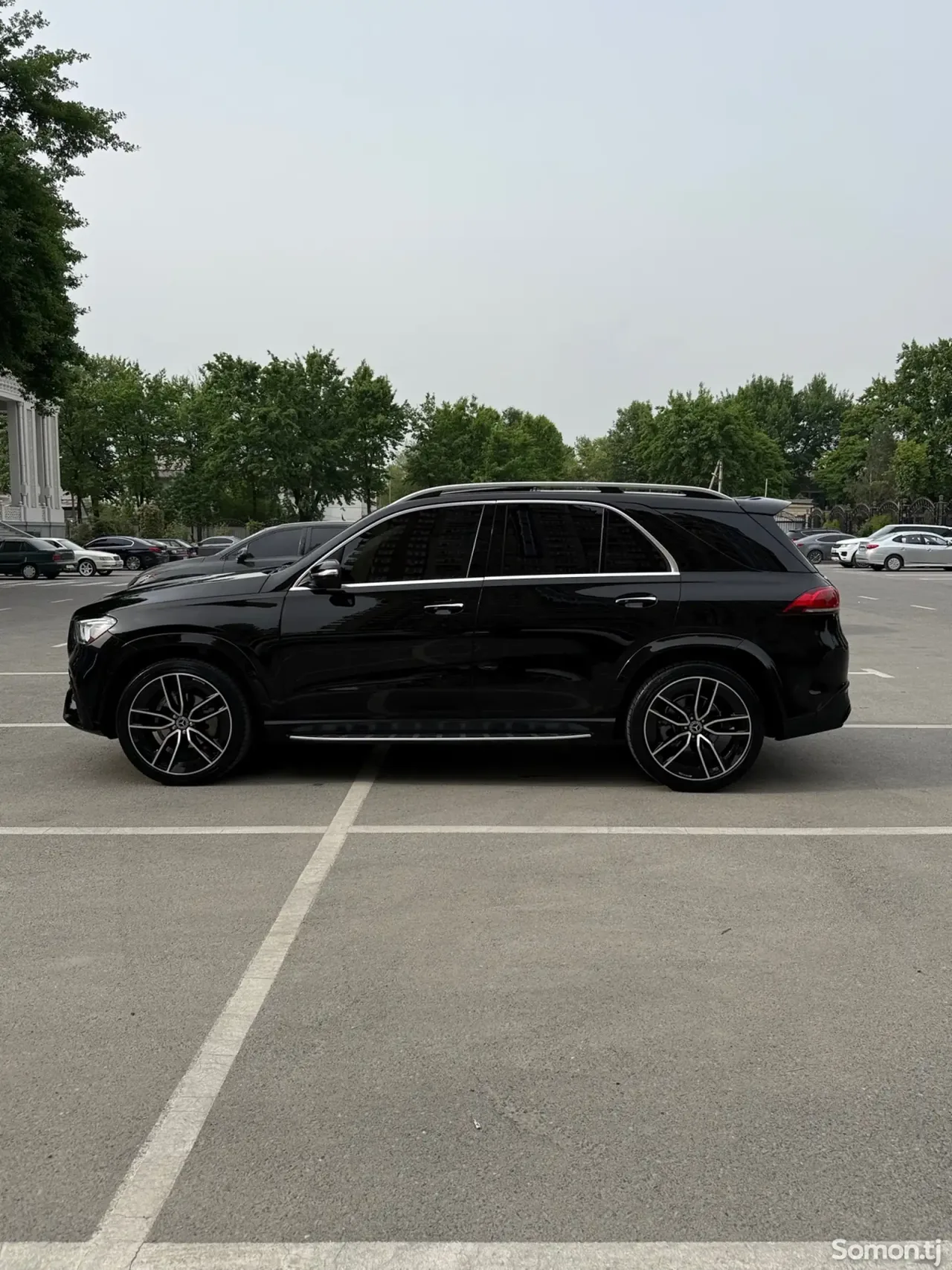 Mercedes-Benz GLE class 2020 · 2.0 AT