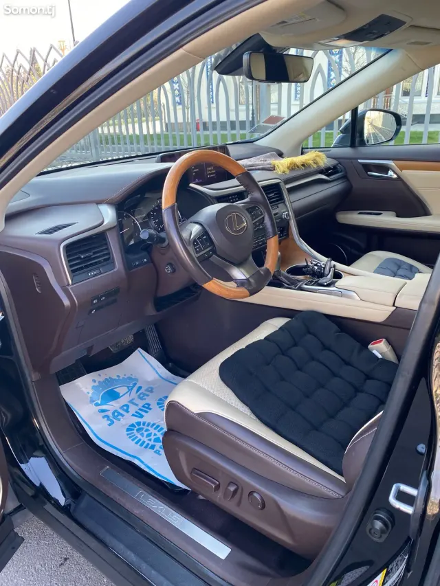 Lexus RX series 2018 · 3.5 AT