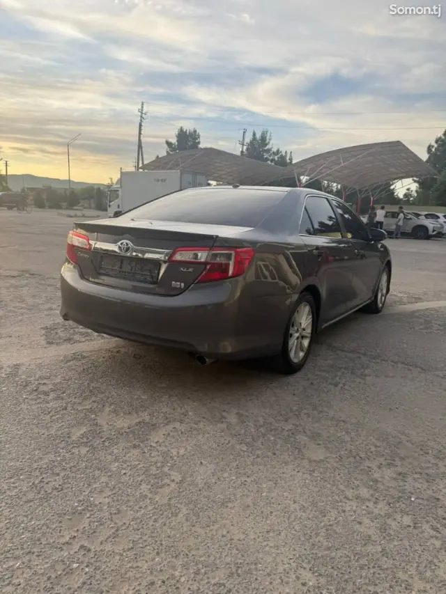 Toyota Camry 2014 · 2.5 AT