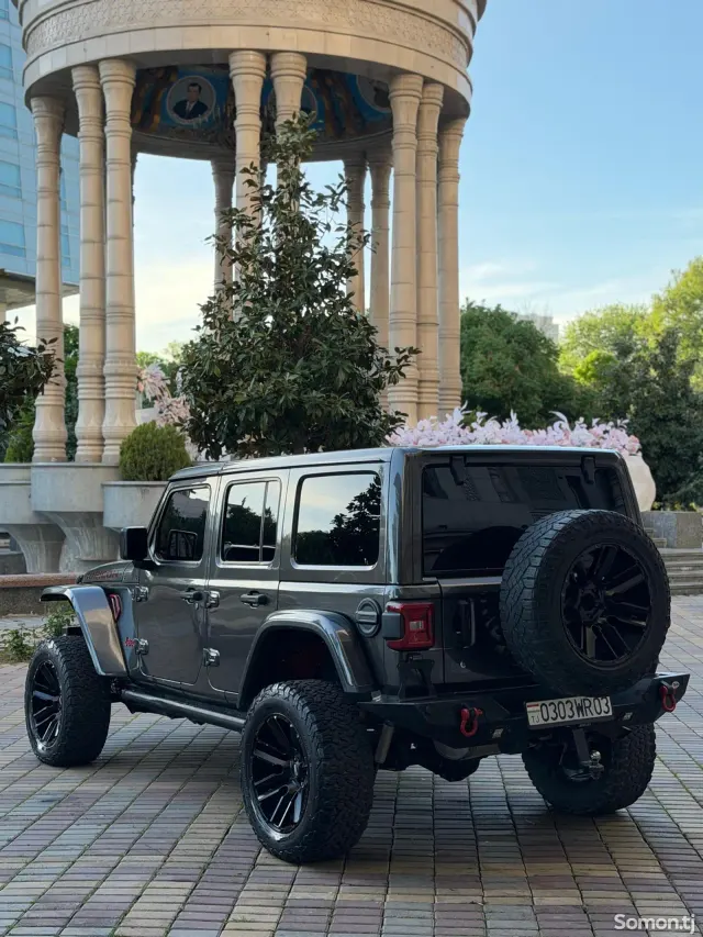 Jeep Wrangler 2020 · 3.6 AT