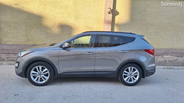 Hyundai Santa Fe 2015 · 2.0 AT