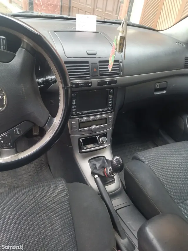 Toyota Avensis 2007 · 1.8 MT