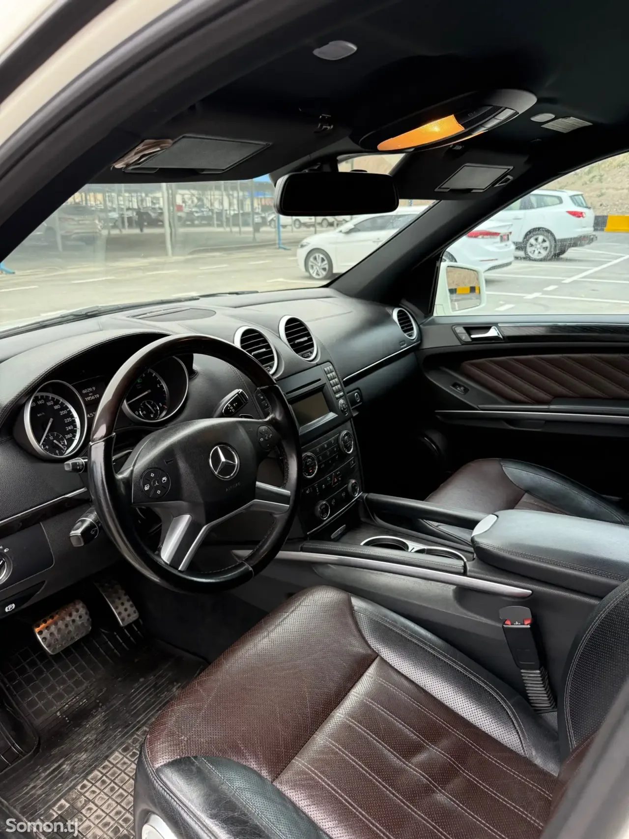 Mercedes-Benz GLS 2012 · 3.5 AT