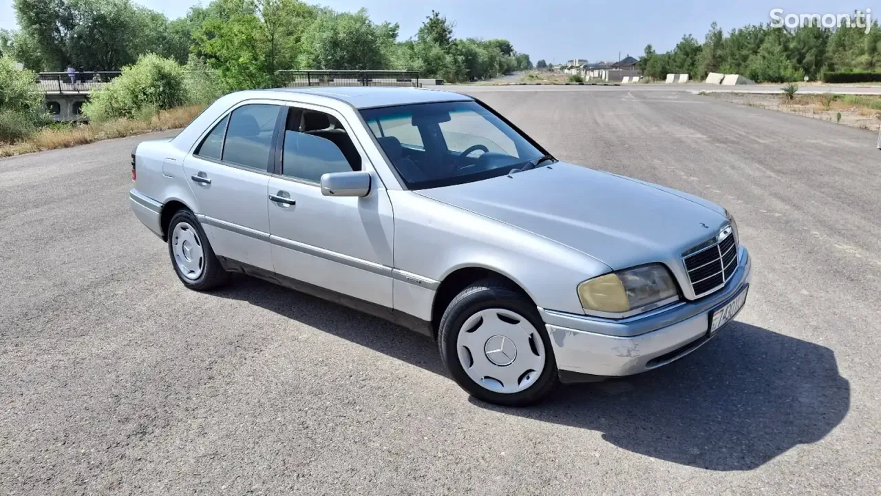 Mercedes-Benz C class 1995 · 1.8 MT