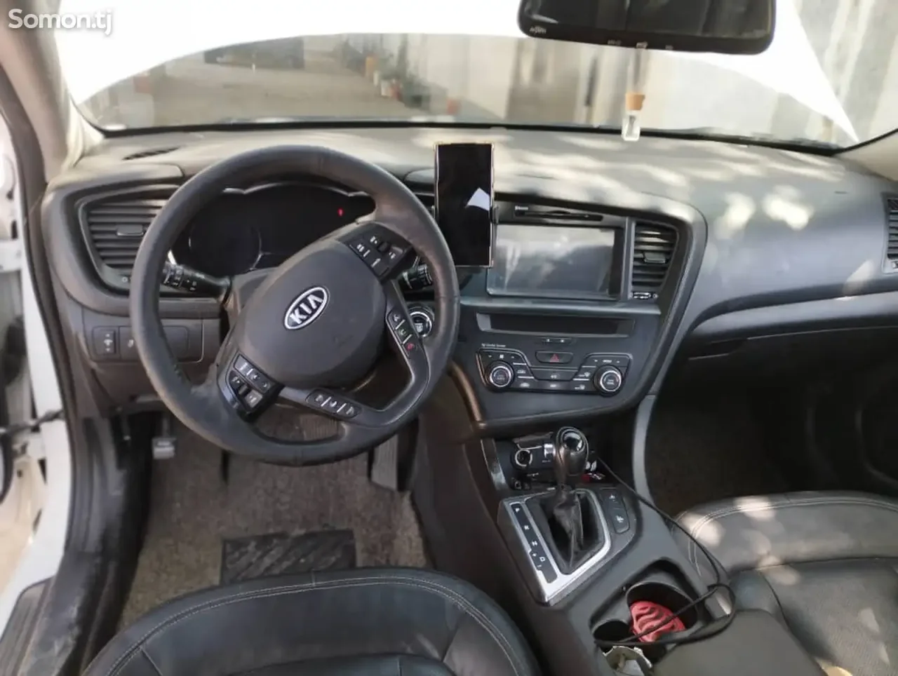 Kia K5 2011 · 2.0 AT