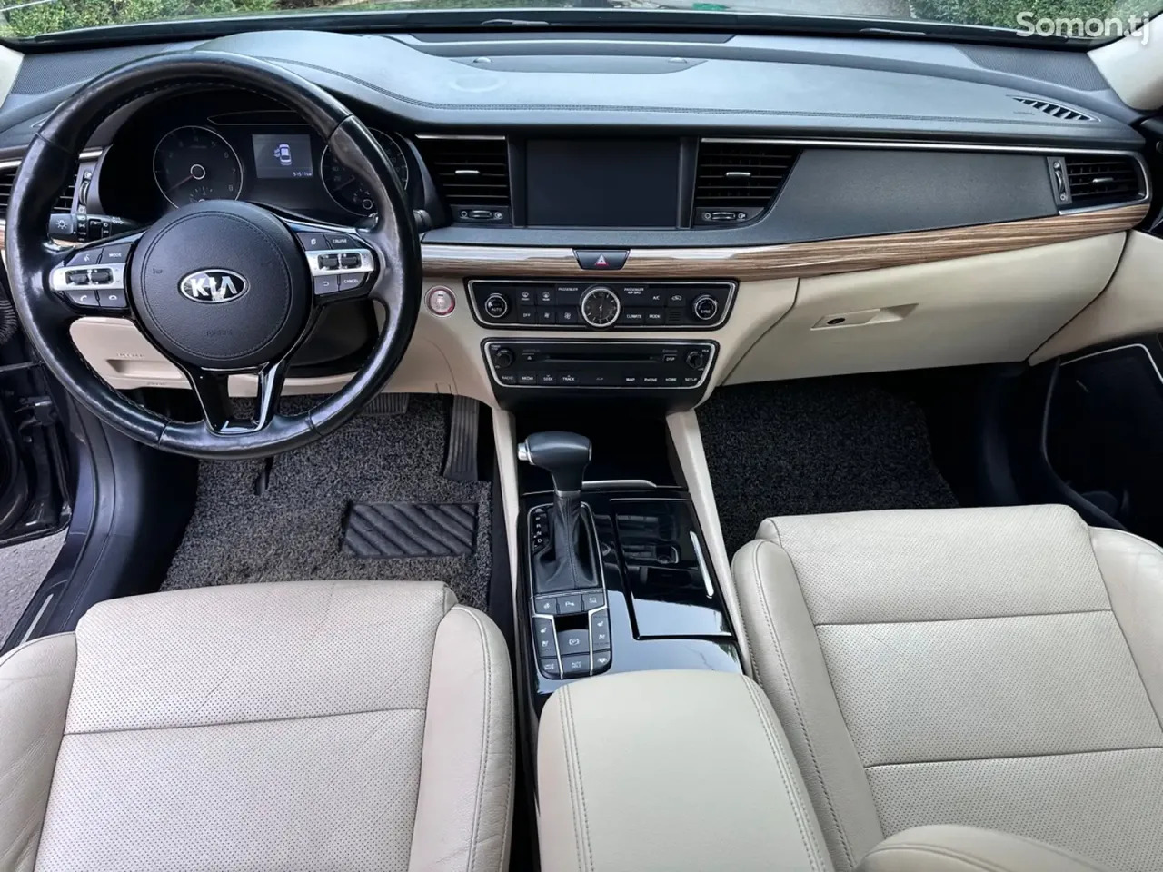 Kia K7 2019 · 2.4 AT