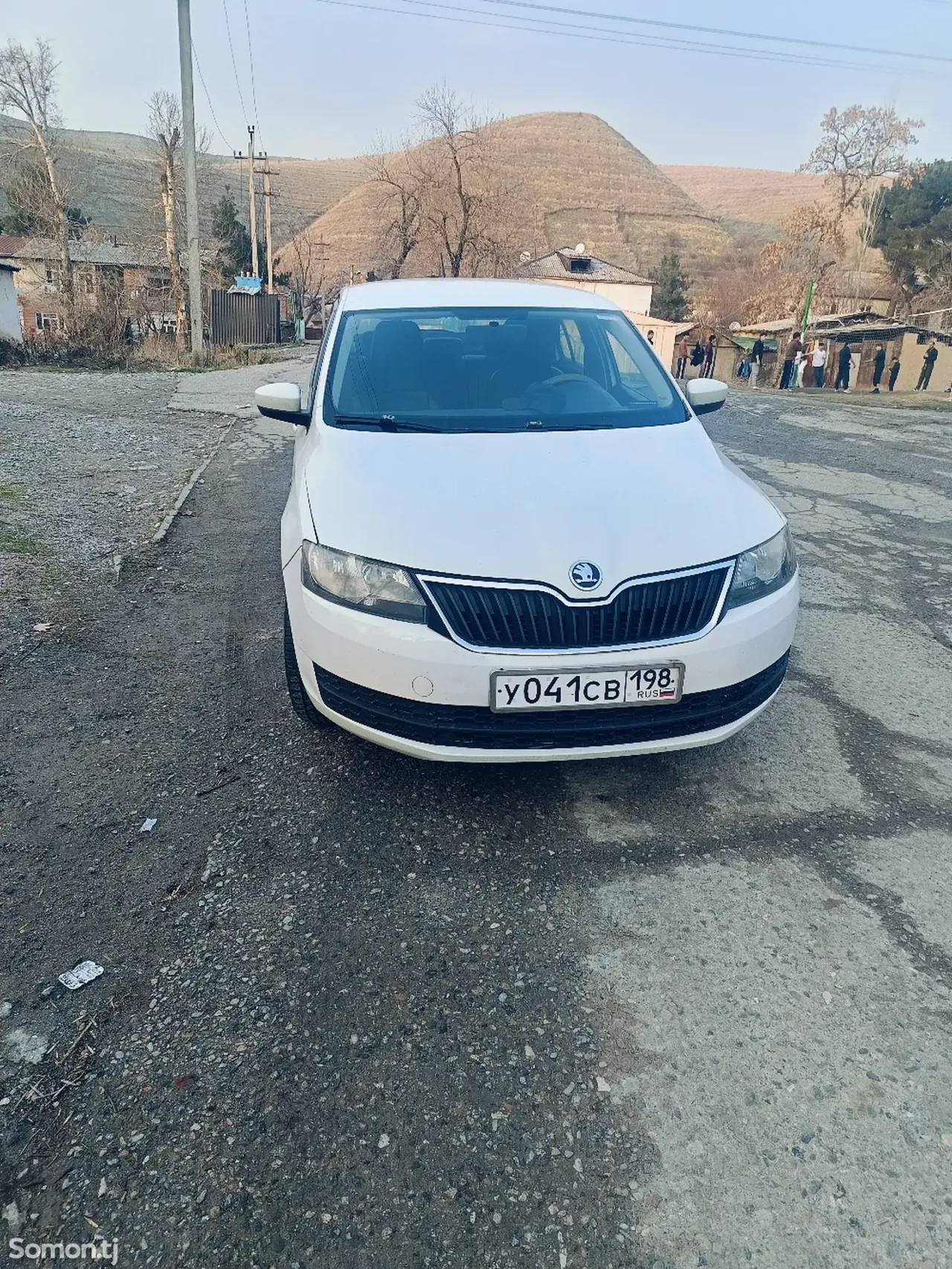 Skoda Rapid 2014 · 1.6 MT