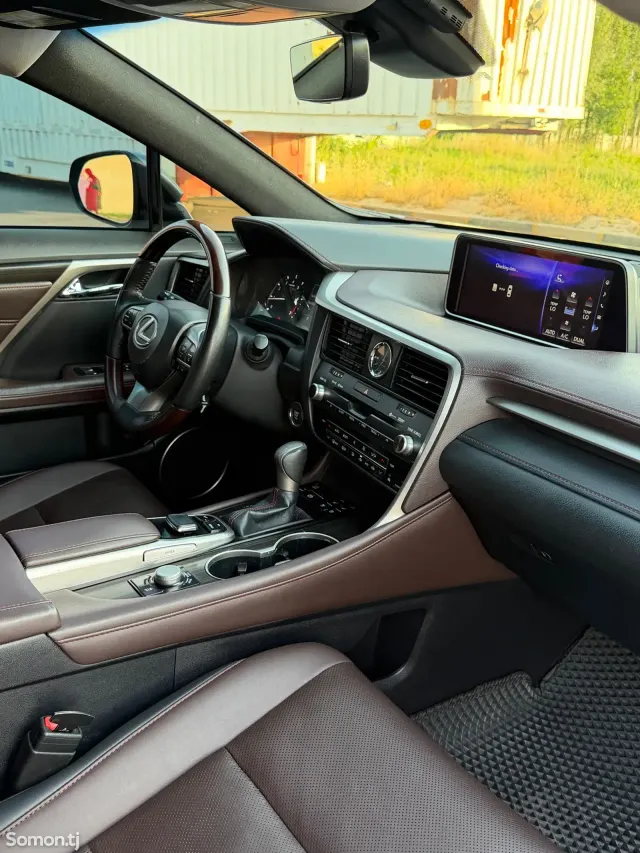 Lexus RX series 2017 · 3.5 AT