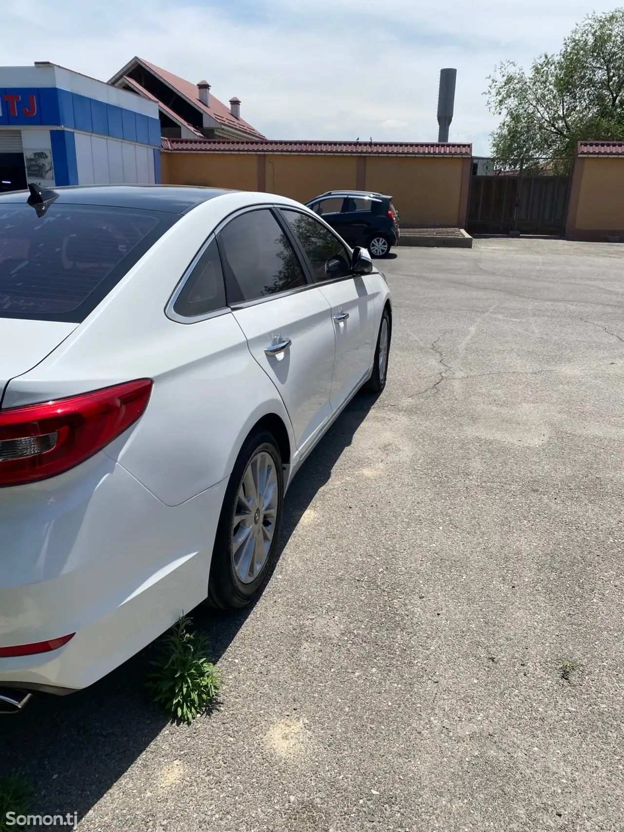 Hyundai Sonata 2015 · 2.0 AT