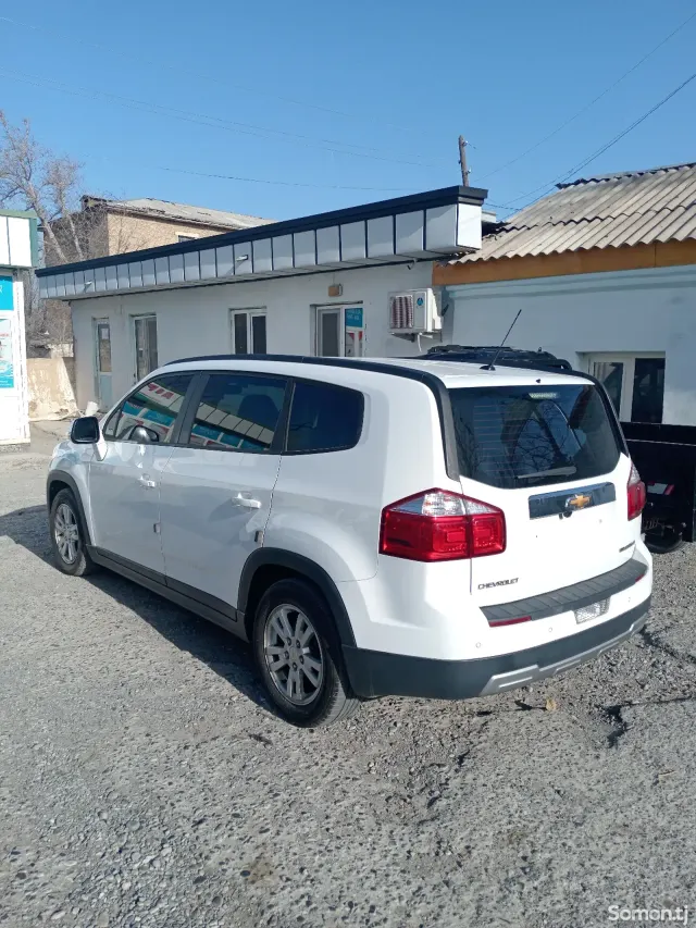 Chevrolet Orlando 2015 · 2.0 AT