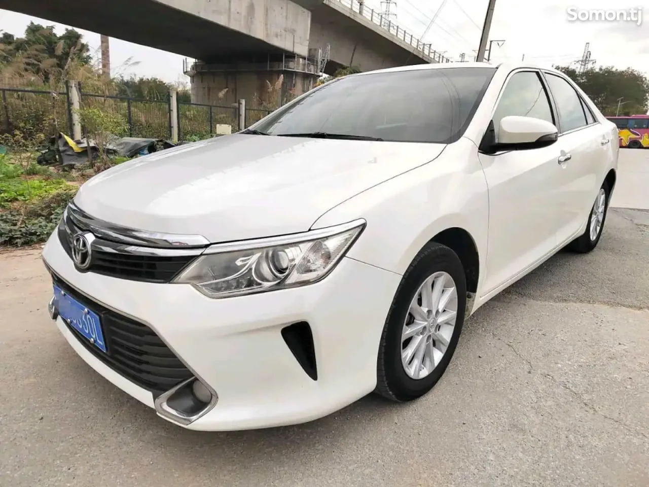 Toyota Camry 2016 · 2.0 AT