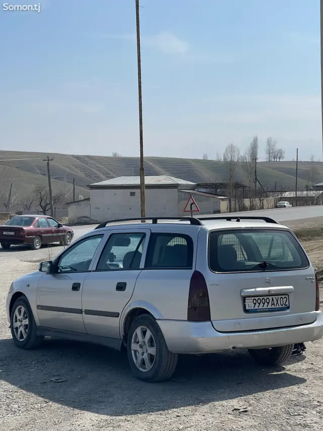 Opel Astra G 2000 · 1.6 MT