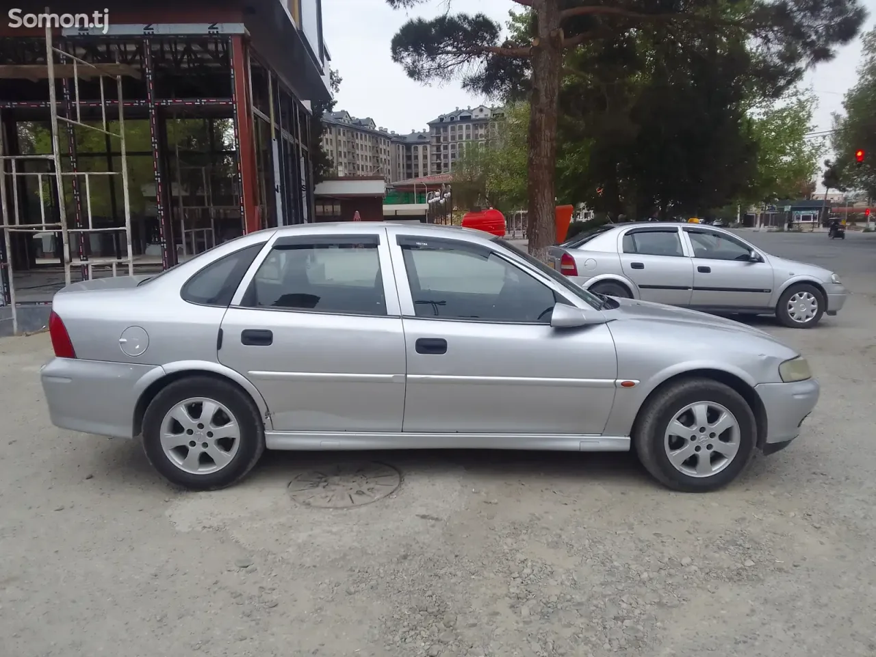 Opel Vectra B 1999 · 1.6 MT