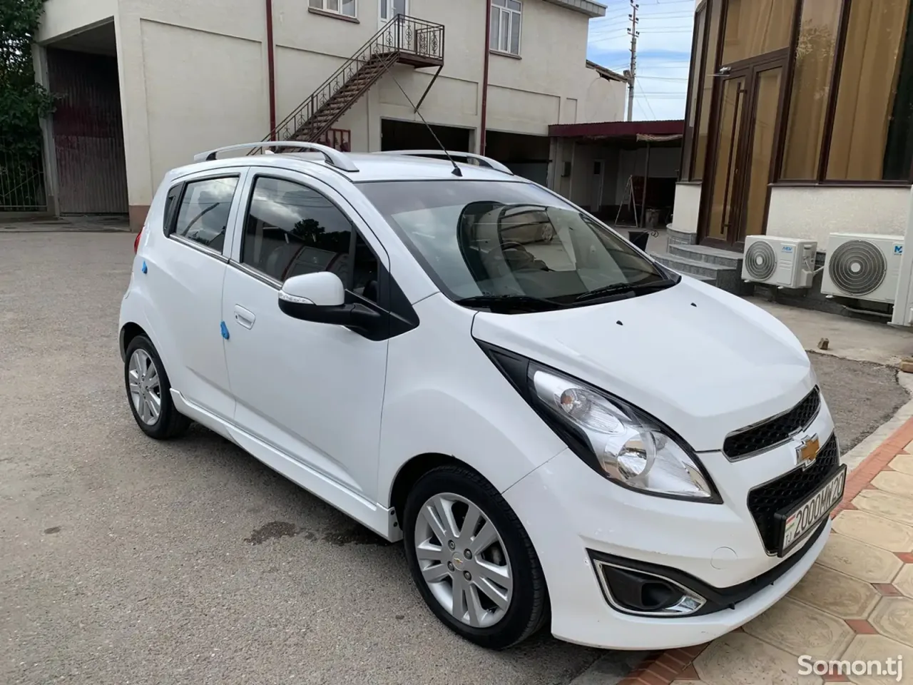 Chevrolet Spark 2014 · 1.1 AT