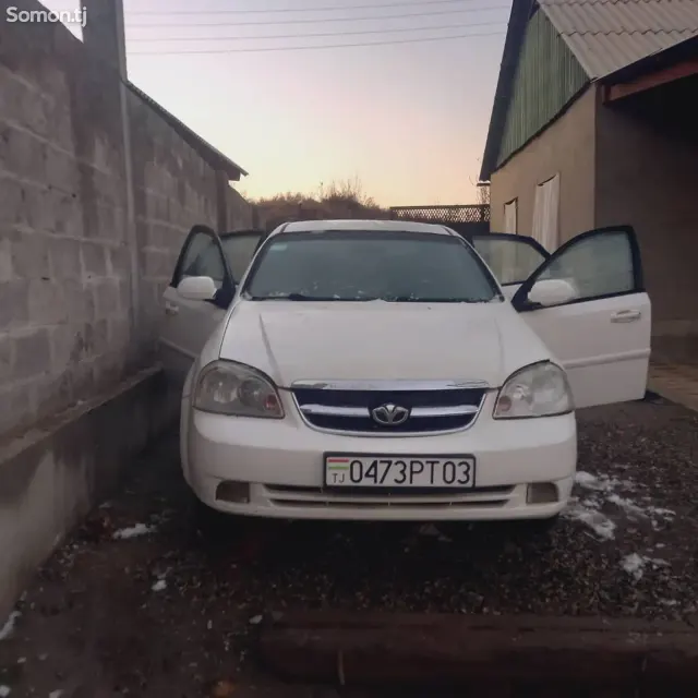 Daewoo Lacetti 2008 · 1.6 MT