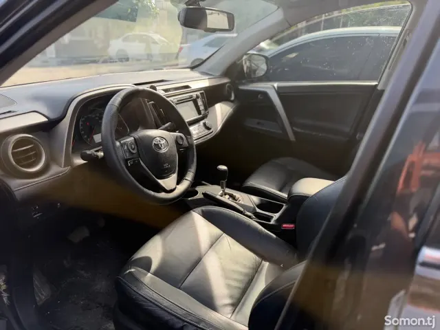 Toyota RAV 4 2014 · 2.5 AT