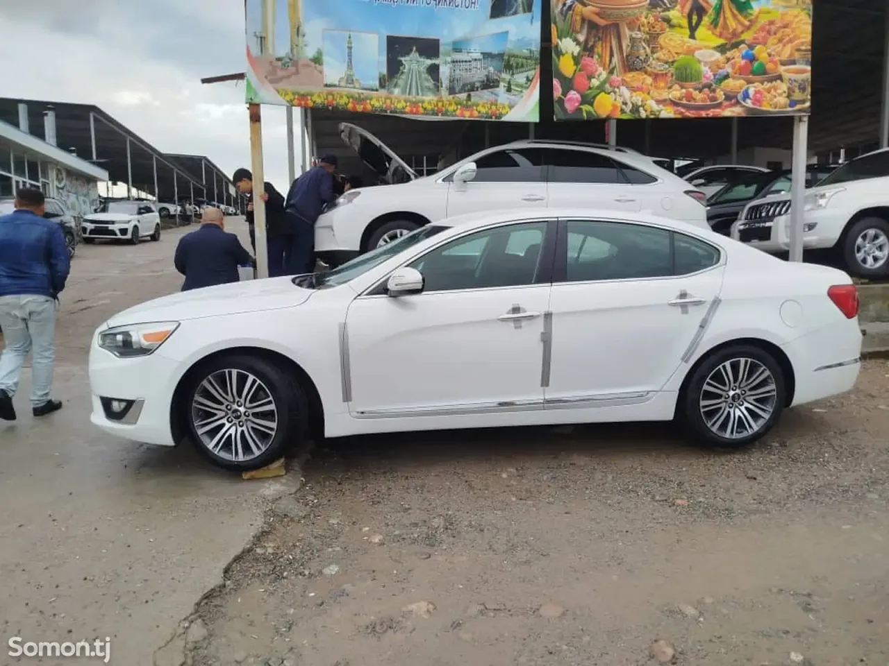 Kia Cadenza 2014 · 3.3 AT