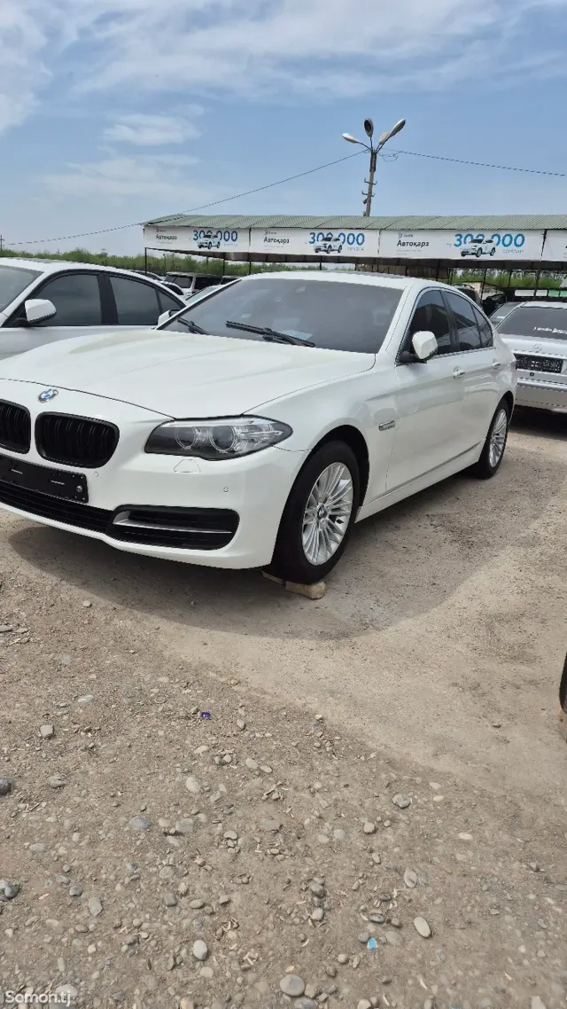 BMW 5 series 2015 · 2.0 AT