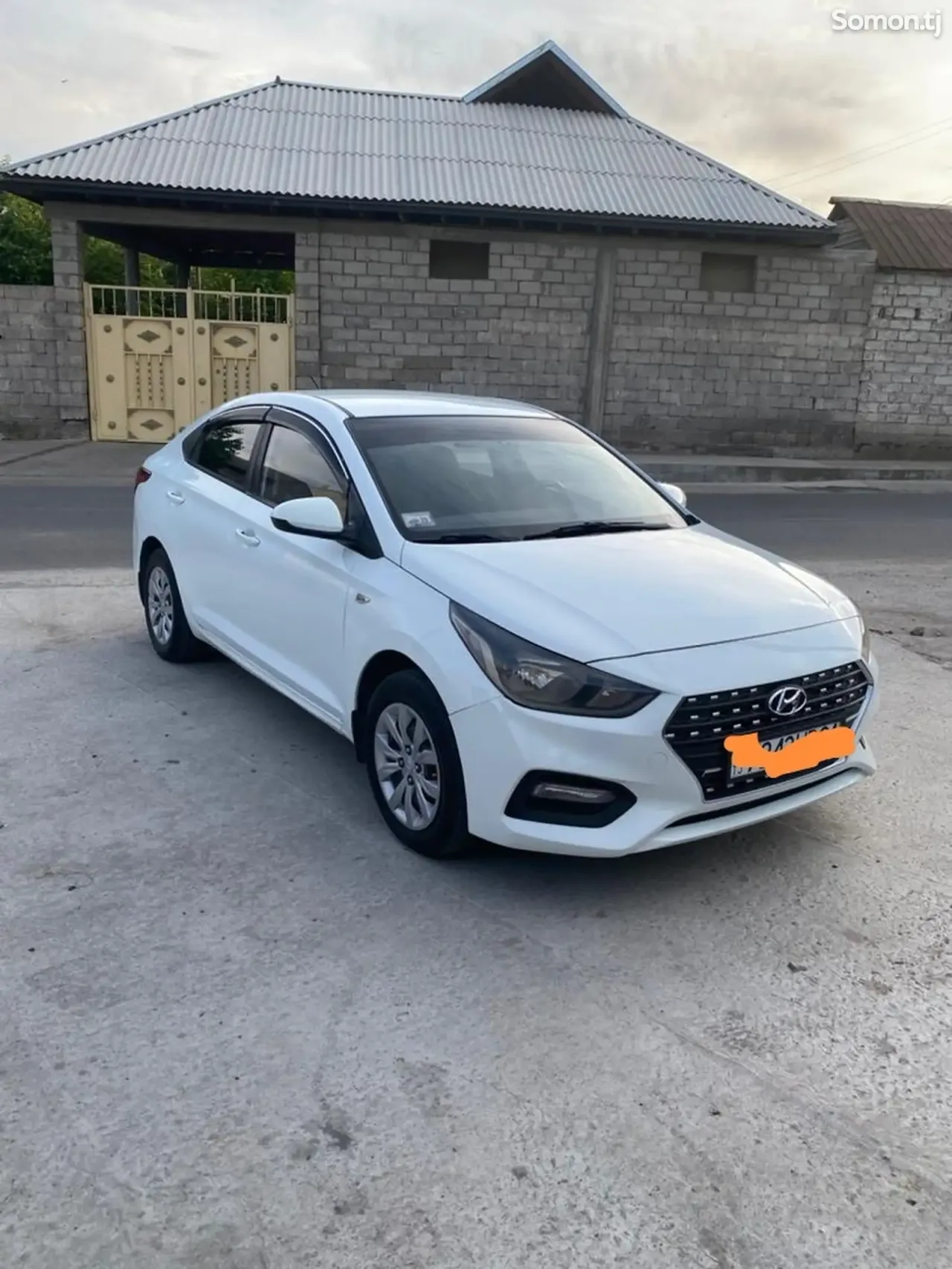 Hyundai Accent 2018 · 1.5 AT