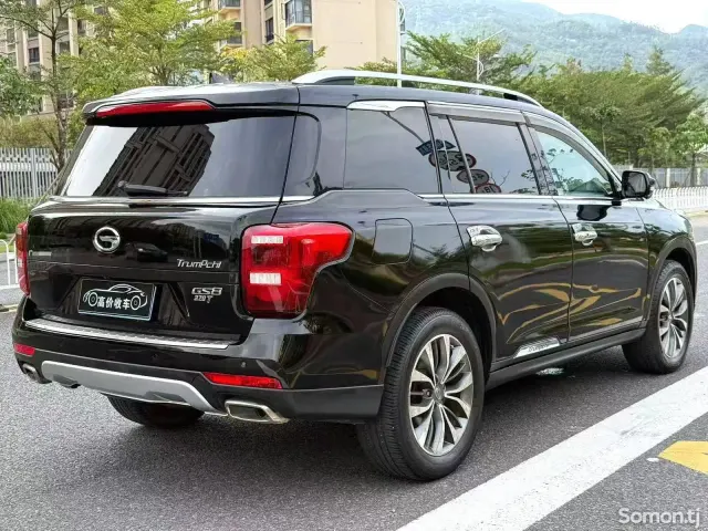 GAC Trumpchi GS8 2017 · 2.0 AT